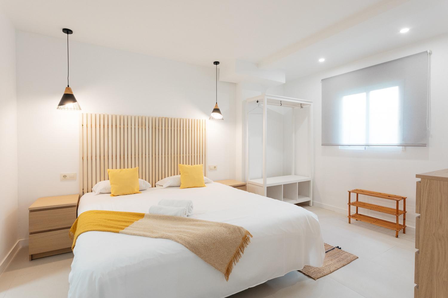 Apartment Amplio Cerca Centro Historico Y Turia 5pax 2 Bath Valencia